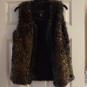 Fur vest